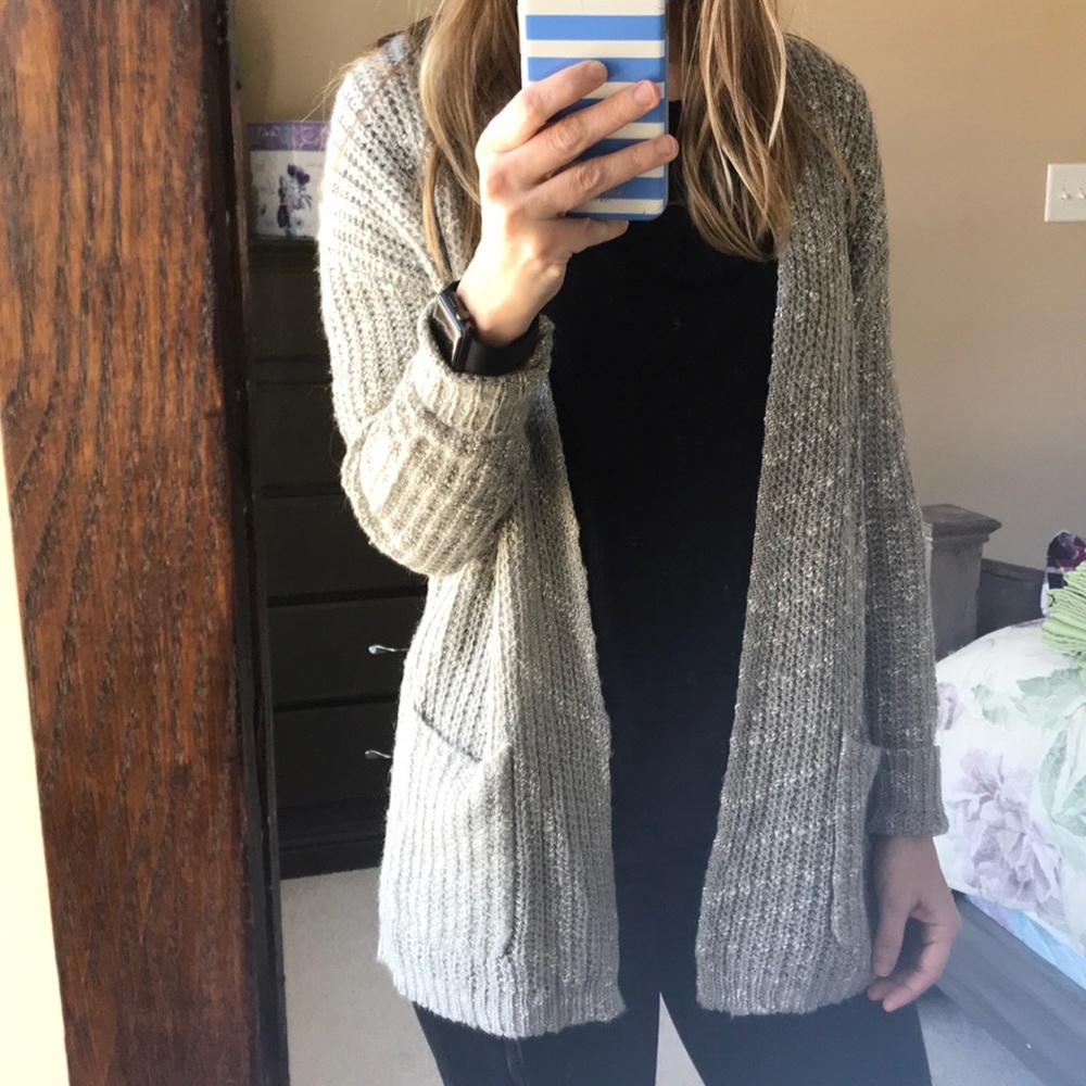 Beautiful gray open front cardi. Basically New! - Picture 1 of 5